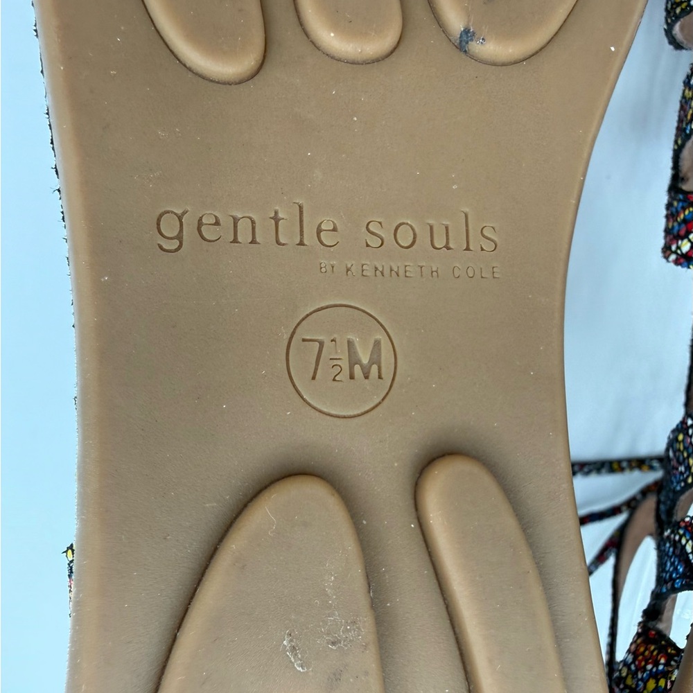 Gentle Souls By Kenneth Cole Break My Heart Colorful Gladiator Strappy Sandals - Picture 6 of 16